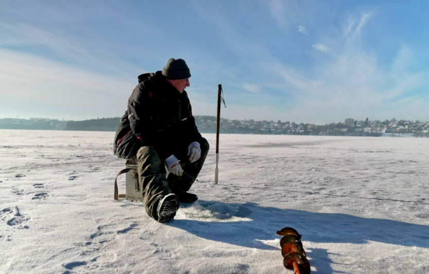 Топ місць для зимової риболовлі в Україні де варто ловити у січні